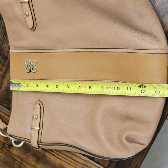 Coach leather purse. - Picture 5 of 11